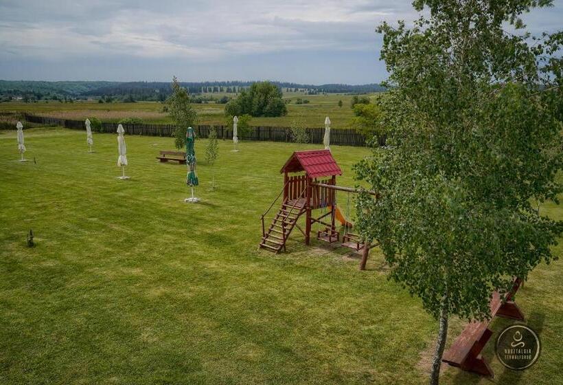 ベッドアンドブレックファースト Nosztalgia Resort