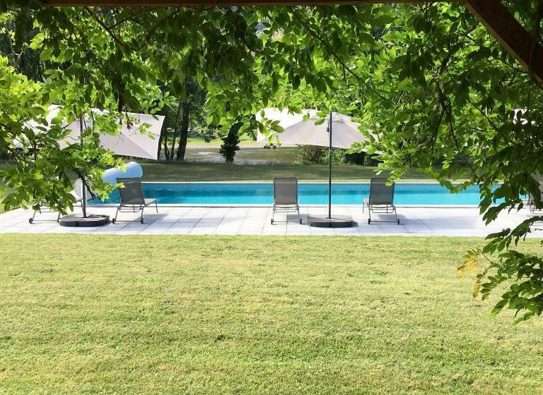 민박 Par La Rivière