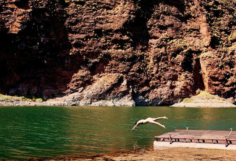 Discovery Resorts   Lake Argyle