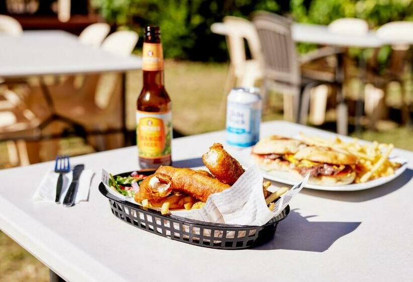 Discovery Resorts   Lake Argyle