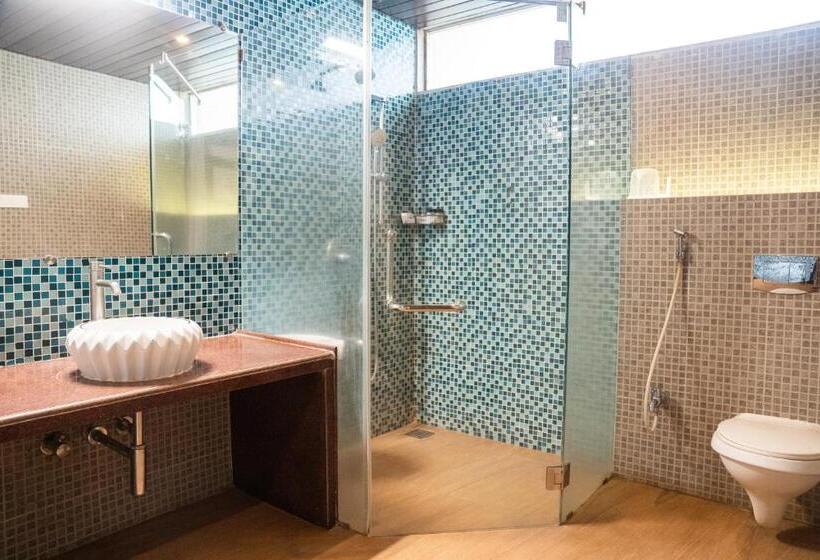 Greenleaf The Resort & Spa, Ganpatipule