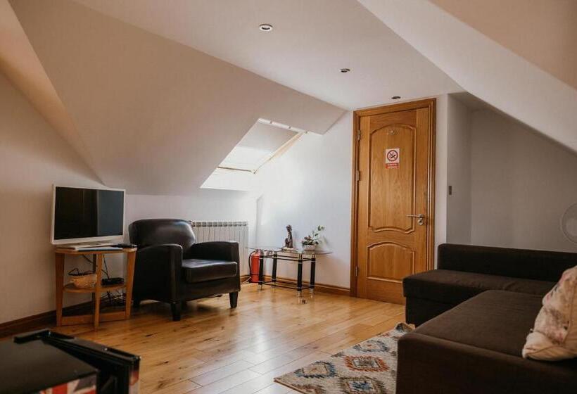 Отель Casa Andreea