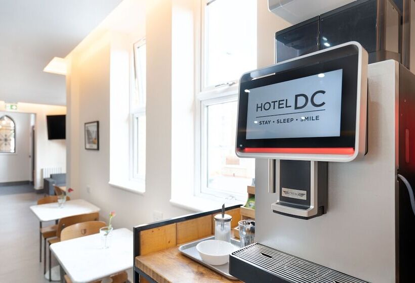 בית מלון כפרי Dc, Stratford