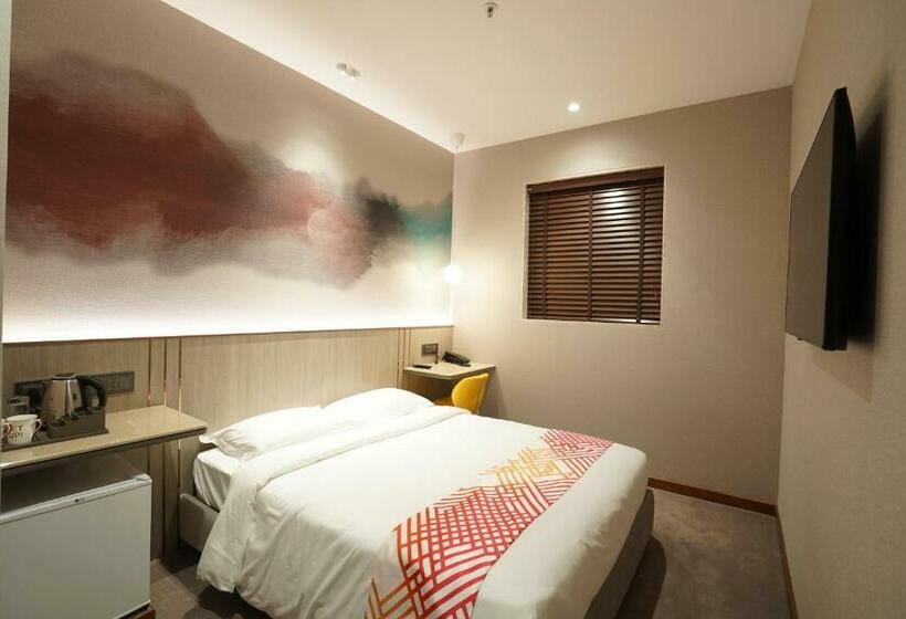 בית מלון כפרי Ginger Mumbai, Goregaon