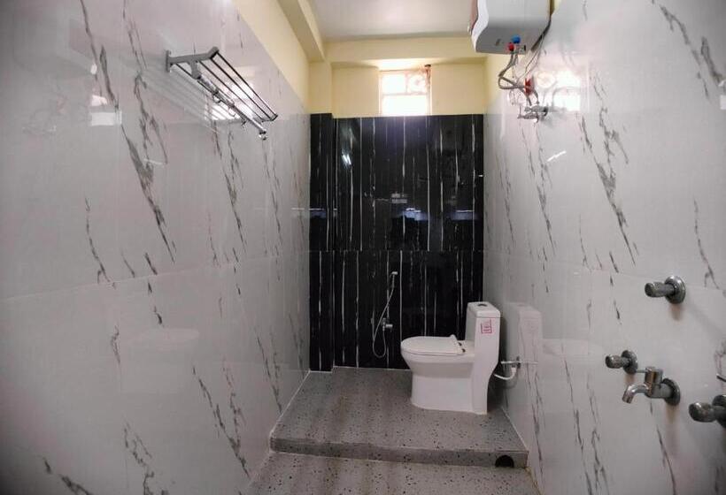 호텔 Hindusthan Inn   On Beach