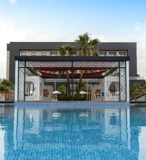 Отель Oriental Palace By Agora Complex