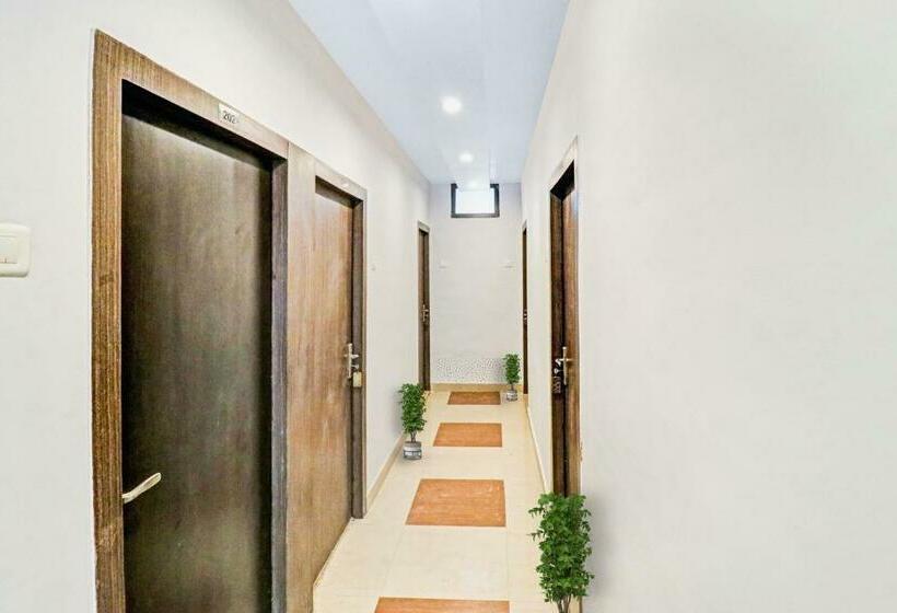 فندق Oyo Flagship 90120 Shaurya