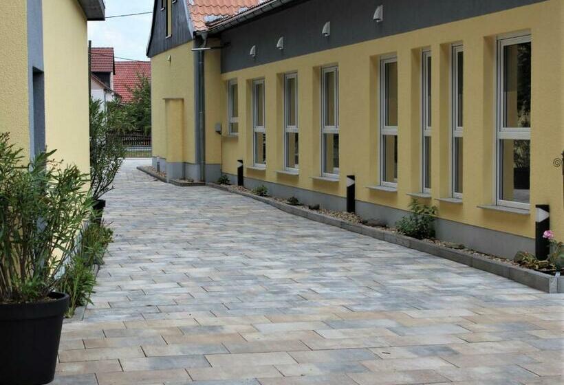 ホテル /pension Rast& Ruh