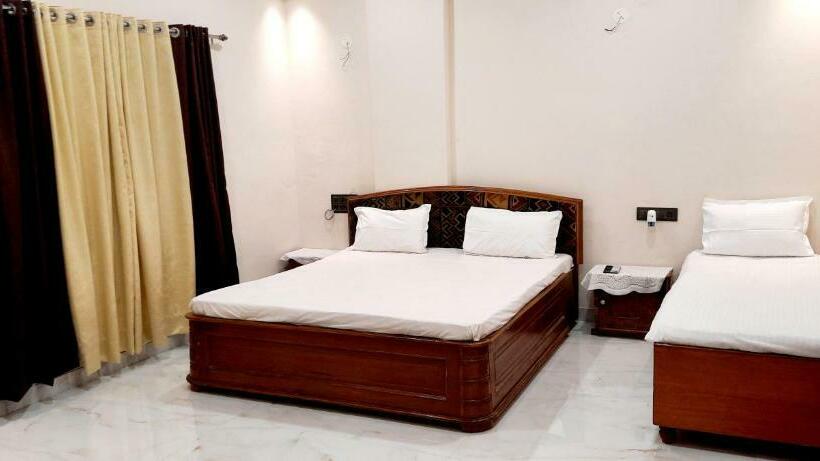 בית מלון כפרי Supushp Shirdi