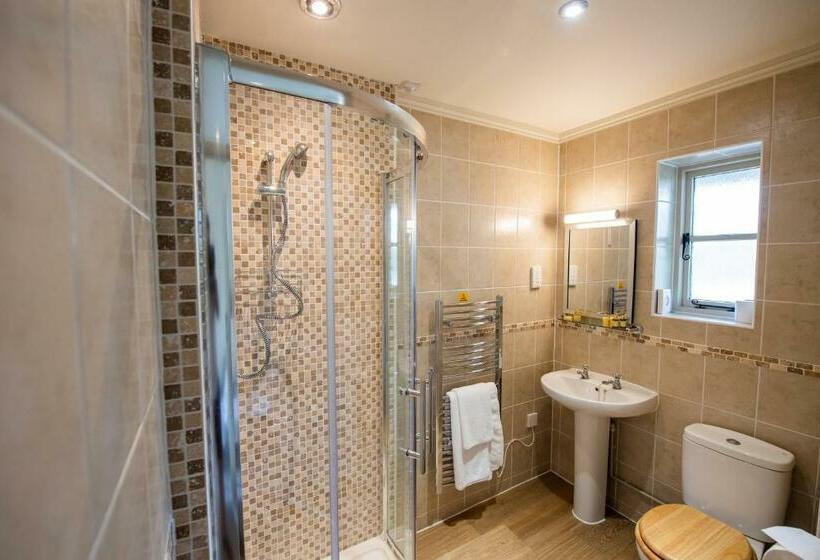 酒店 The Coach And Horses