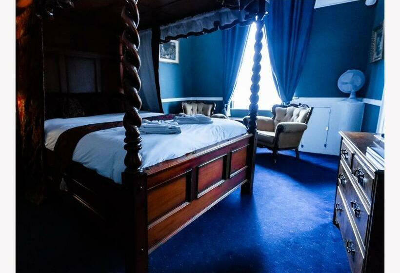 The George Hotel, Dereham