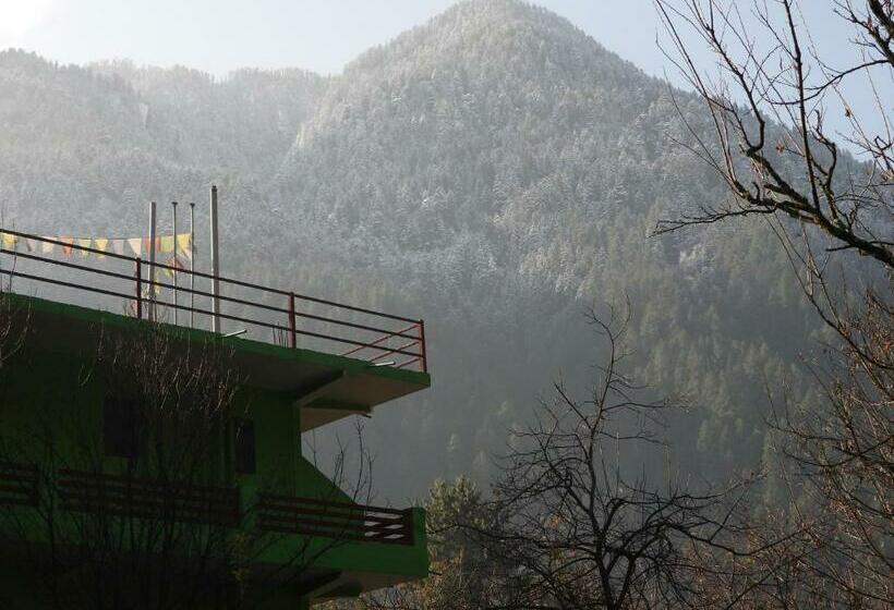 هتل The Royal Orchard Kasol