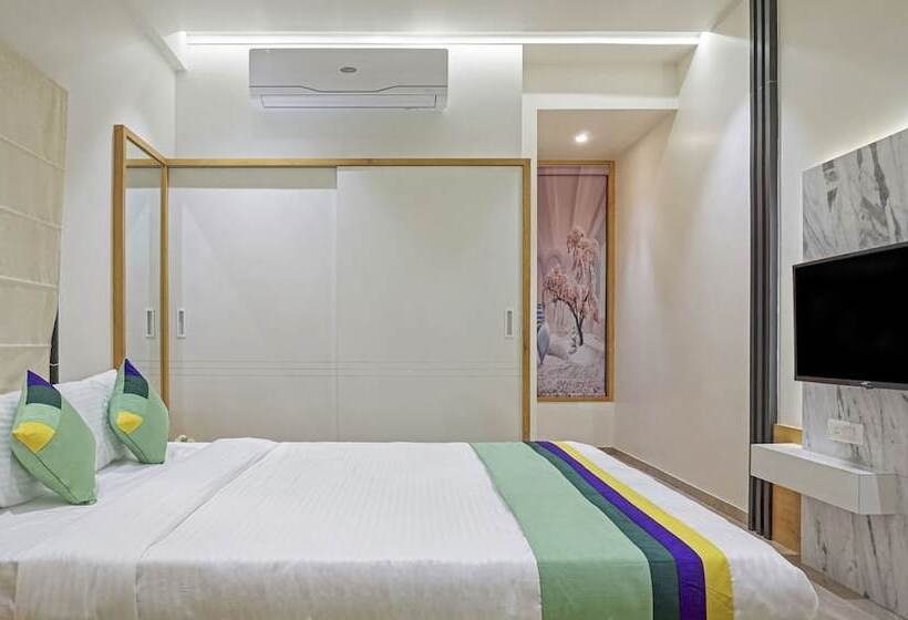 ホテル Treebo The Utsav, Nashik