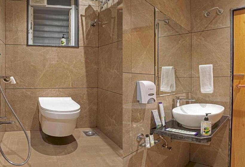 ホテル Treebo The Utsav, Nashik