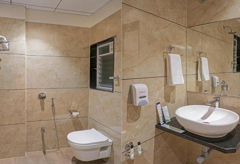 ホテル Treebo The Utsav, Nashik