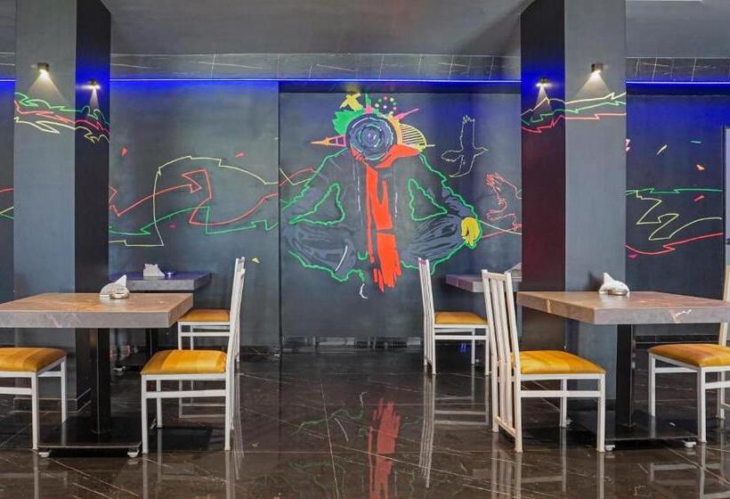 ホテル Treebo The Utsav, Nashik