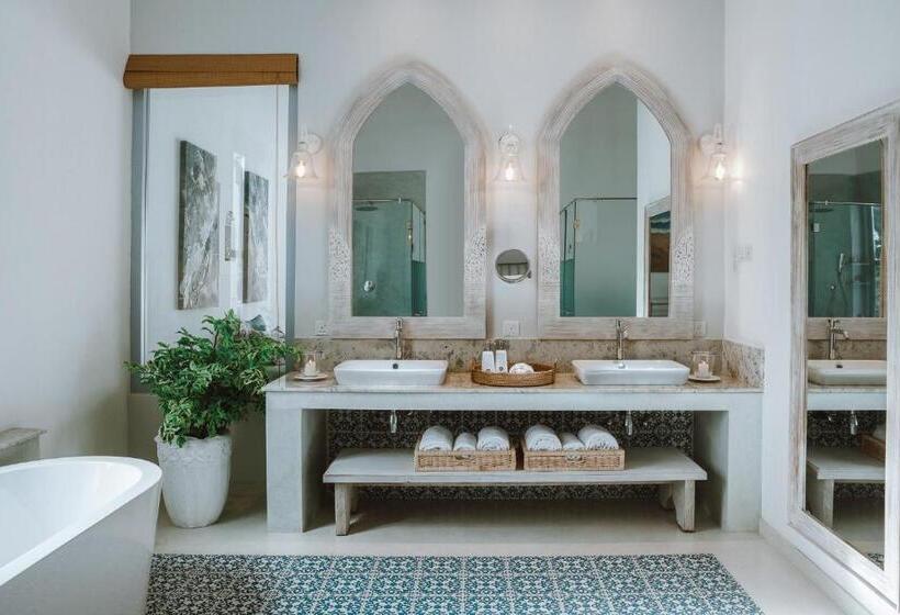 Отель Villa Selenya