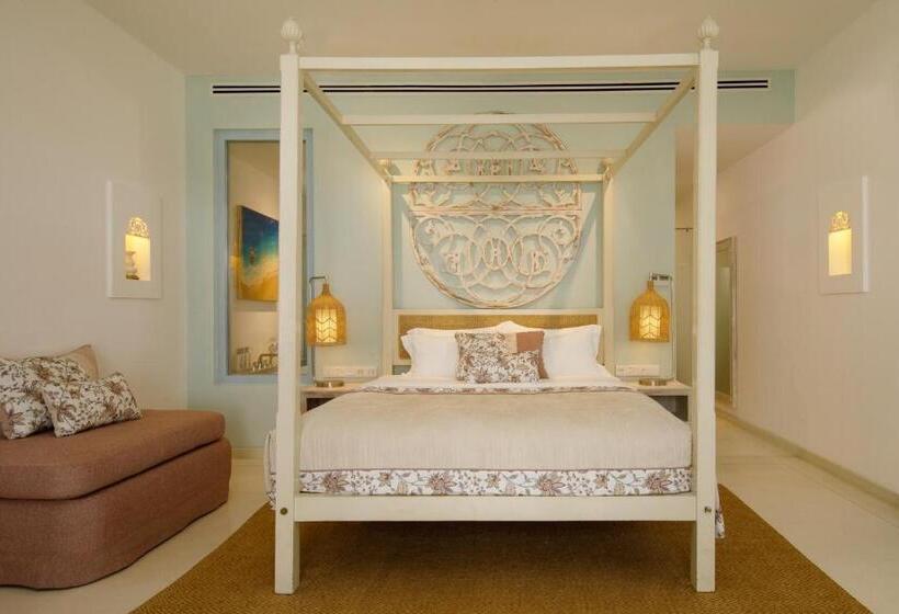 Отель Villa Selenya