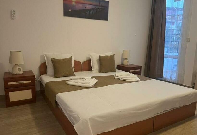 Pensiune къща за гости Canavan S