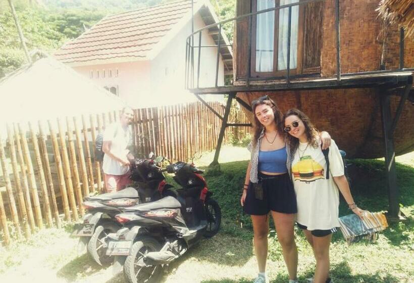 פנסיון Homepod Mandalika