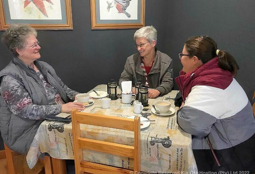 פנסיון Kia Ora Guest House