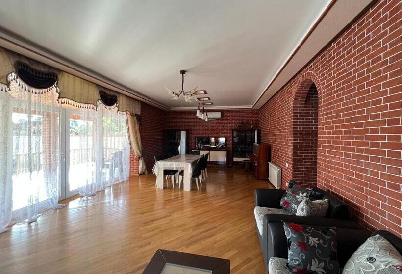 پانسیون Riva Seaside House