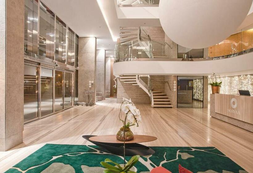 Suryaa Hotel Pinhais, Curio Collection By Hilton