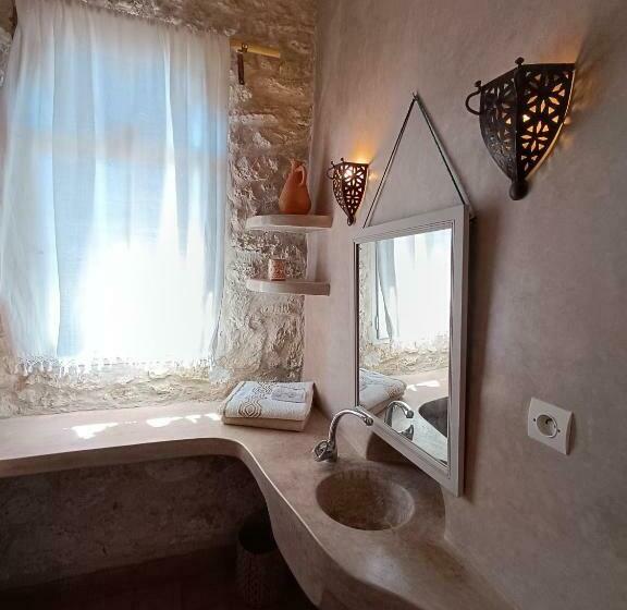 مبيت وإفطار Villa Maya