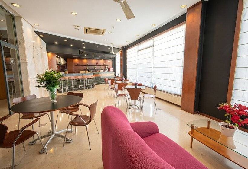 Отель Bracamonte