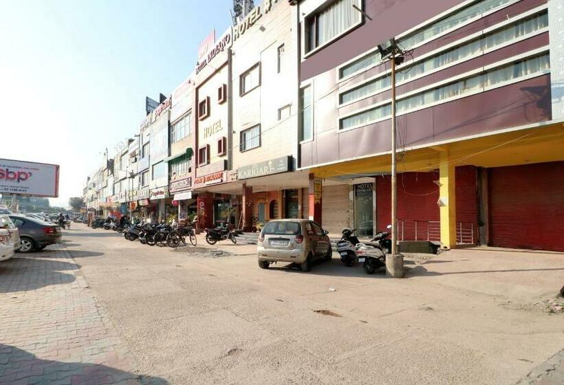 فندق Capital O Grand Vista