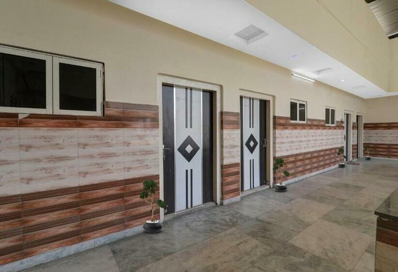 בית מלון כפרי Collection O 89039  Sanskar Palace