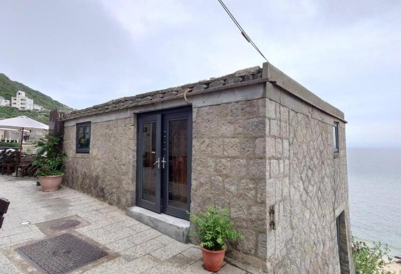 هتل کپسول 芹聚輕旅 Qinju Light Hostel