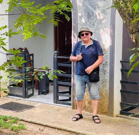 فندق C B S Resort Udawalawe