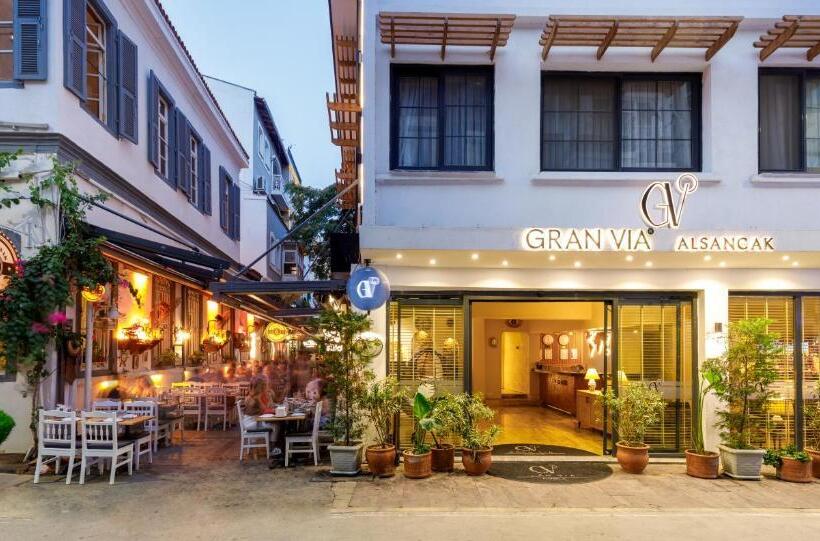 酒店 Gran Via Alsancak