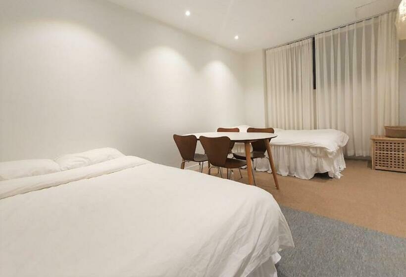 בית מלון כפרי Ssh Ikseon Peter Cat Hostel