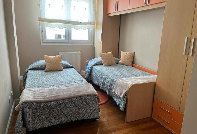 Piso En El Centro De Laredo A Pie De Playa