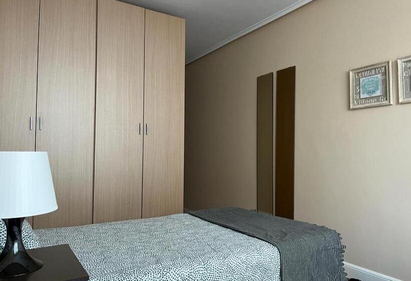 Piso En El Centro De Laredo A Pie De Playa