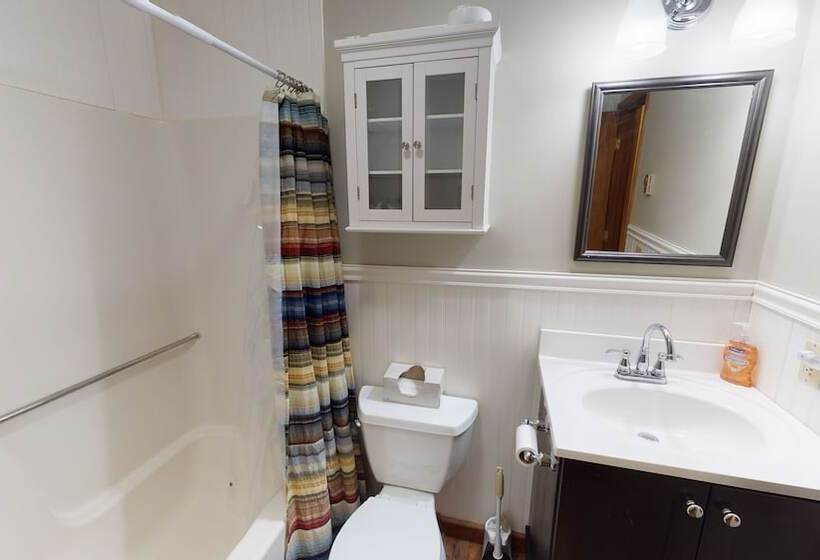 Wintergreen 106   Cozy And Peaceful Condo, Conveniently Located Between Killington And Pittsfield 1