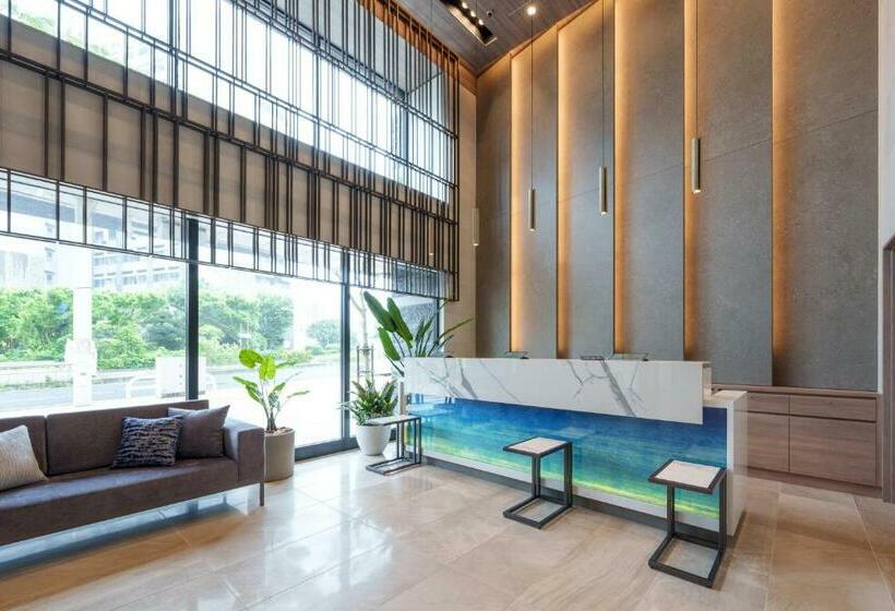 בית מלון כפרי Grandconsort Naha