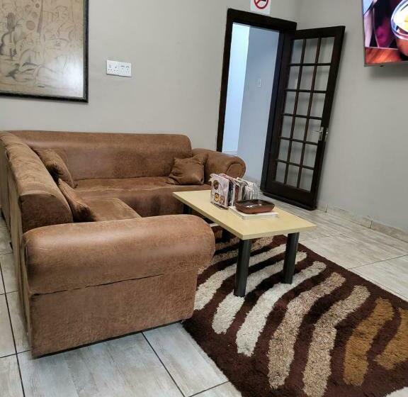 مبيت وإفطار G On M Guest House