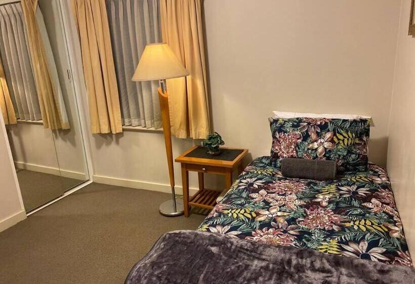 City River Views Free Parking Wifi Netflix Wine