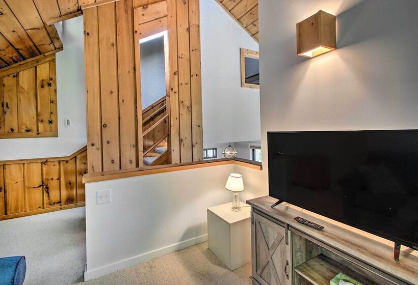 Cozy Lincoln Condo ~ 1 Mi To Loon Mountain!