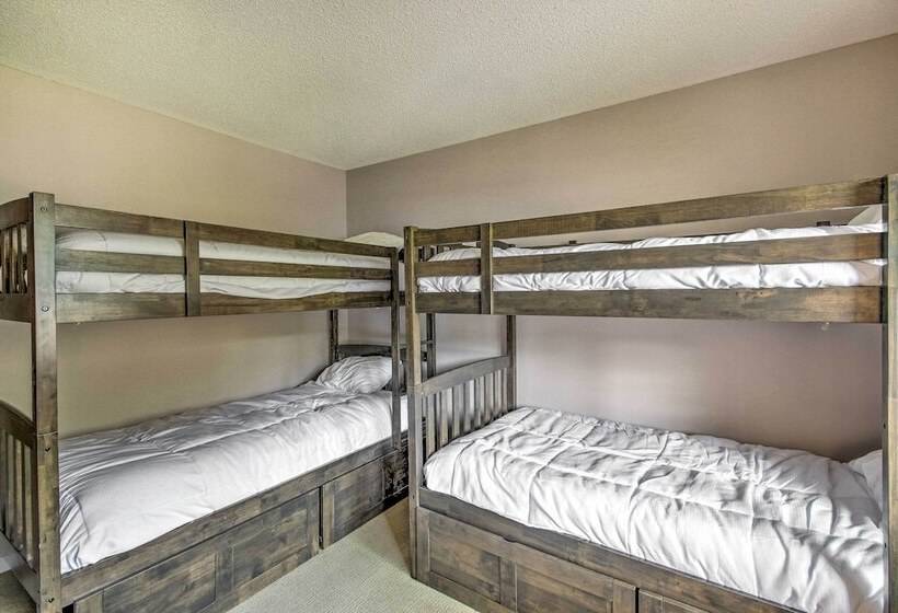 Cozy Lincoln Condo ~ 1 Mi To Loon Mountain!