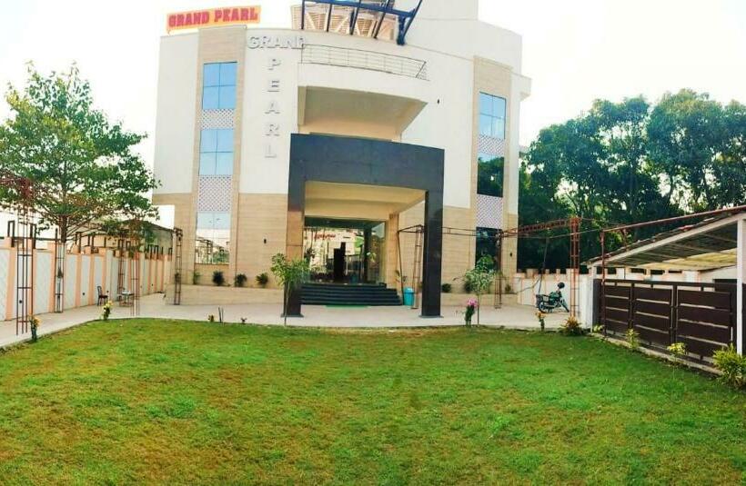 Grand Pearl Hotel & Banquet