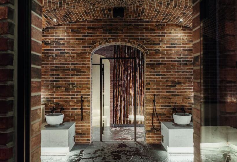 Ad Astra By Elite   Hotel, Spa & Resort