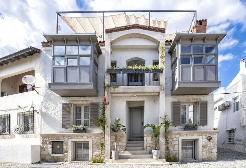 בית מלון כפרי Alle Alacati