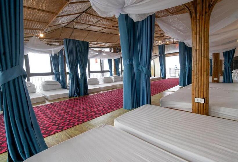 هتل Arista Homestay