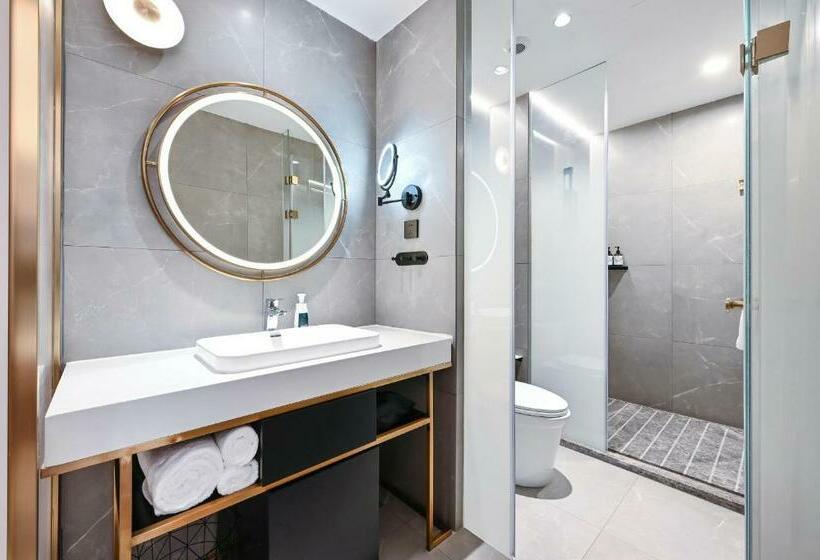 בית מלון כפרי Home Inn Jilin Xiamen Street Branch