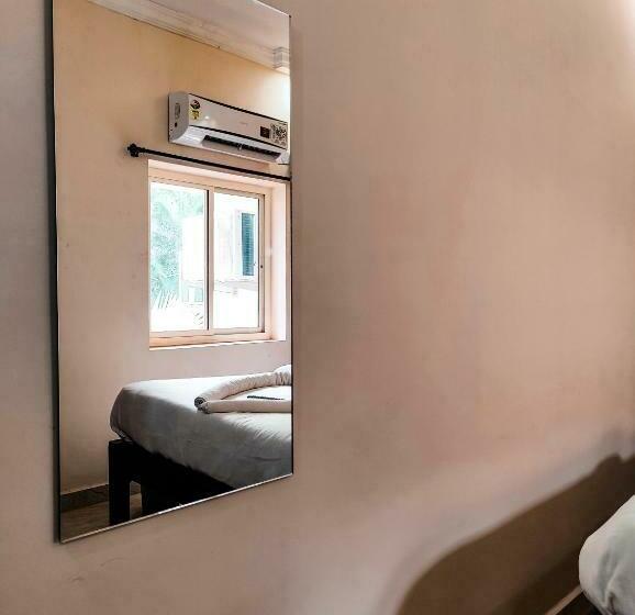 호텔 Candolim Aloft