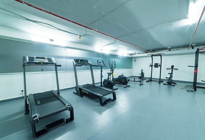 هتل Deccan Serai Grandé , Gachibowli, Hyderabad